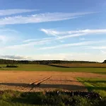 Insolite! Plusieurs Dans Ferme Equestre