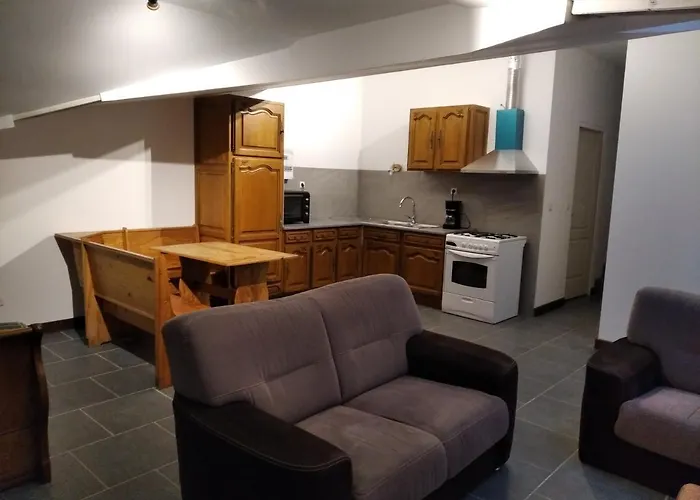 Insolite! Plusieurs Dans Ferme Equestre * Rehaincourt