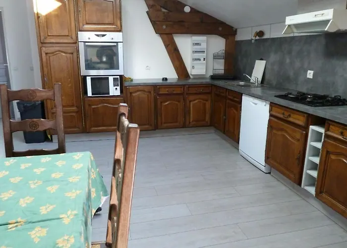 Insolite! Plusieurs Dans Ferme Equestre