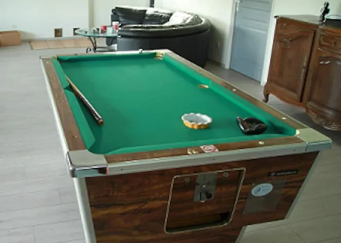 Insolite! Plusieurs Dans Ferme Equestre Apartmán Rehaincourt